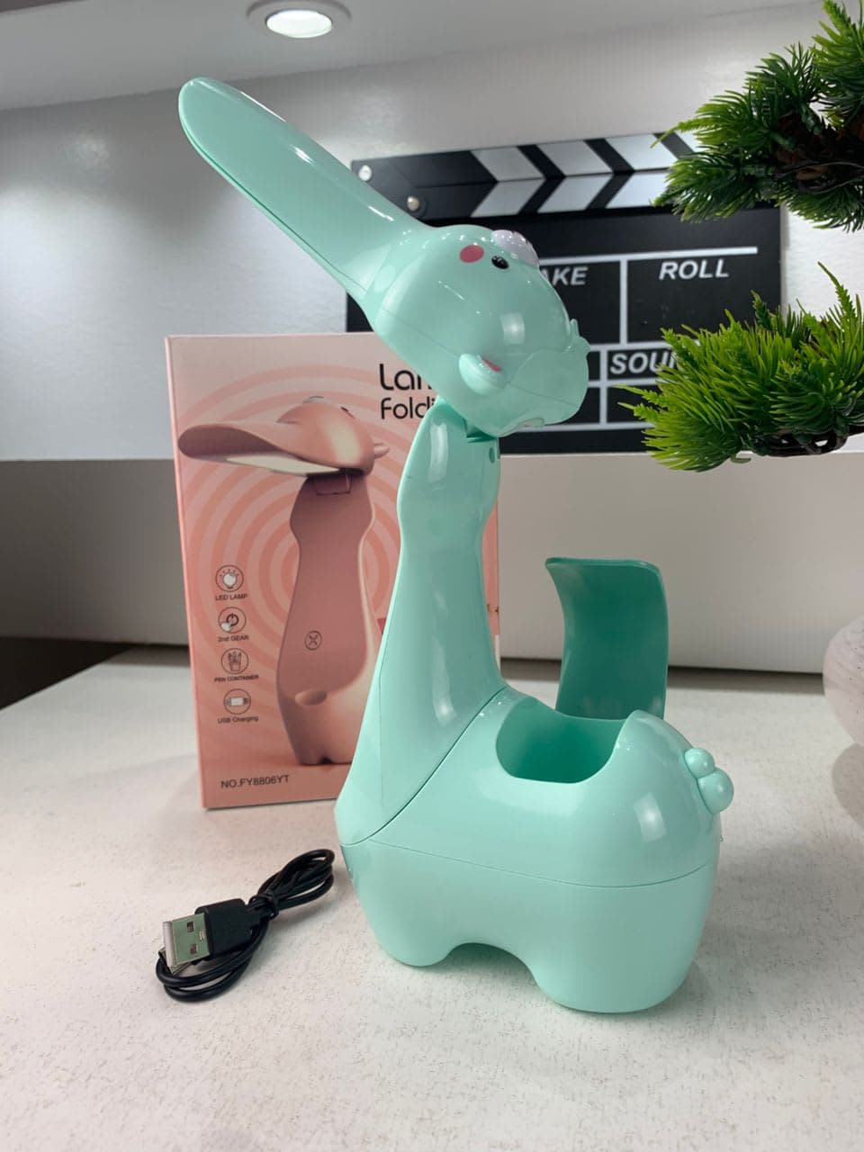 Lampe Veilleuse Lama Mignonne LED avec Porte-stylo – مصباح على شكل لاما لمكتب الأطفال
